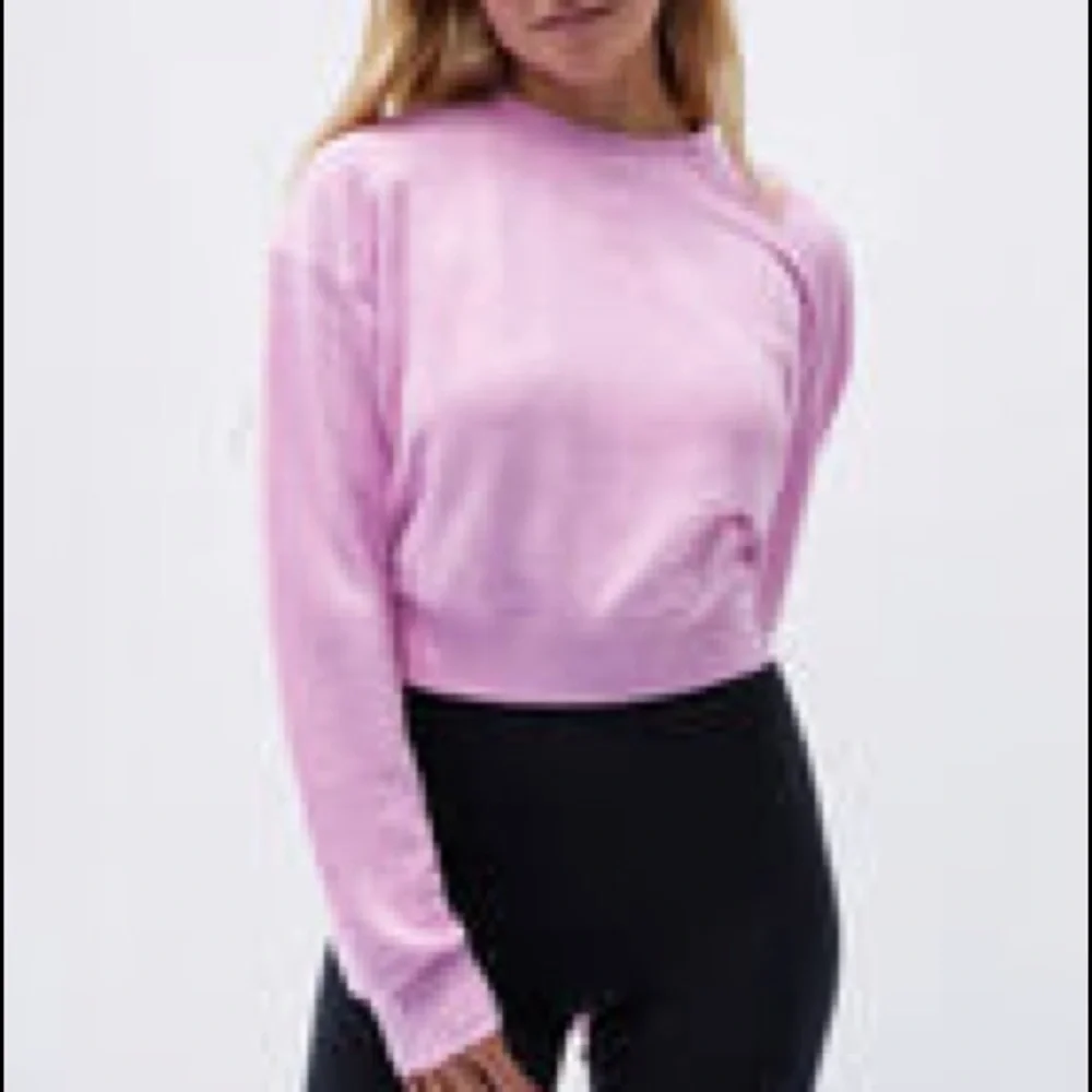 PACSUN PINK CROPPED CREW SWEATSHIRT - Picture 2 of 2